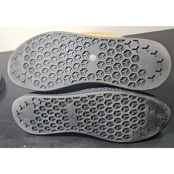 EUC Urban Sport by J/Slides Talia Stretch Knit Sneaker Black Sz W/11 MSRP $79.99 - Picture 12 of 16